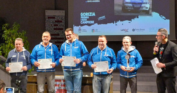 Gorizia premia i suoi campioni, Andrea Rivis, Fabio Grendene, Luca Benossi, Alberto Mlakar e Federico Laurencich. Gorizia premia i suoi campioni, Andrea Rivis, Fabio Grendene, Luca Benossi, Alberto Mlakar e Federico Laurencich.