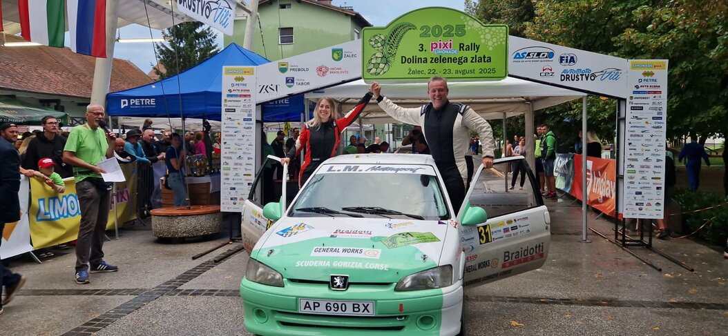 Alberto Mlakar e Cristina Delbello primi di Classe 6 al 3.Rally Dolina zelenaga zlata Foto: Fabio Morgut Alberto Mlakar e Cristina Delbello primi di Classe 6 al 3.Rally Dolina zelenaga zlata Foto: Fabio Morgut