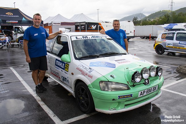 Federico Laurencich e Alberto Mlakar, Peugeot 106, prima della partenza del 11.Rally Nova Gorica