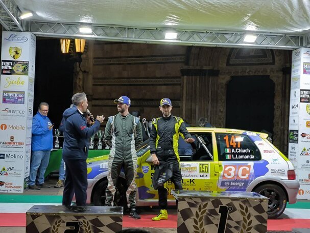 Lorenzo Lamanda alle note di Andrea Chiuch all'arrivo del 22.Rally Tirreno Messina Finale Nazionale Coppa Italia Rally Aci Sport